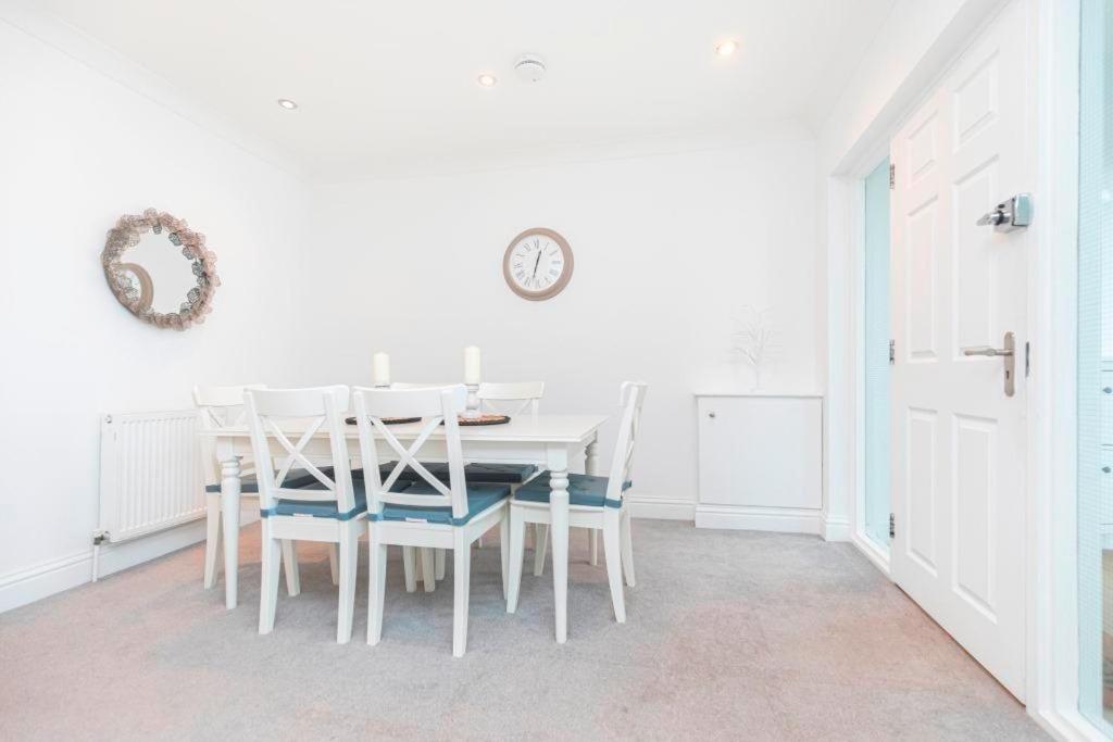 Bournecoast - Clifftop Apartment With Garden -Fm827 Bournemouth Exterior foto